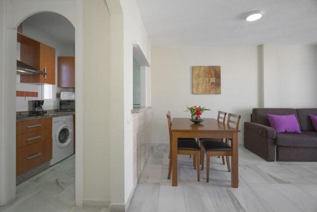 Apartamentos Mar Y Golf 滨海罗克塔斯 外观 照片