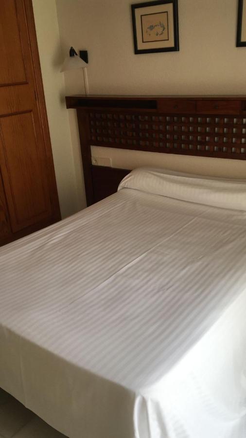 Apartamentos Mar Y Golf 滨海罗克塔斯 外观 照片